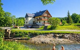 Willa Sowia nowe apartamenty nad górskim potokiem